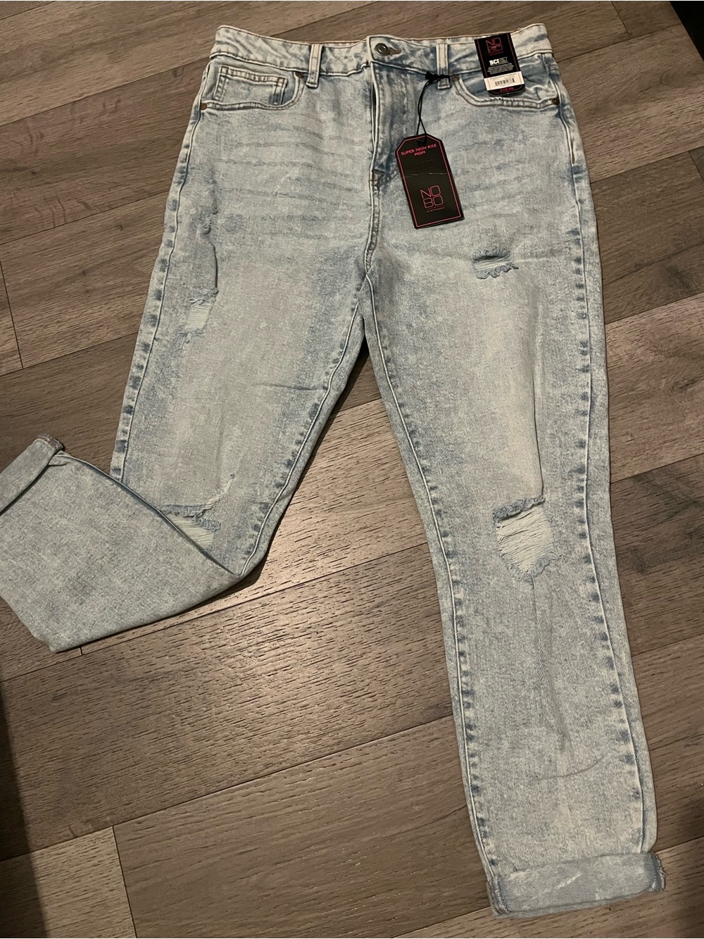 No Boundaries-Super High Rise Mom Jeans